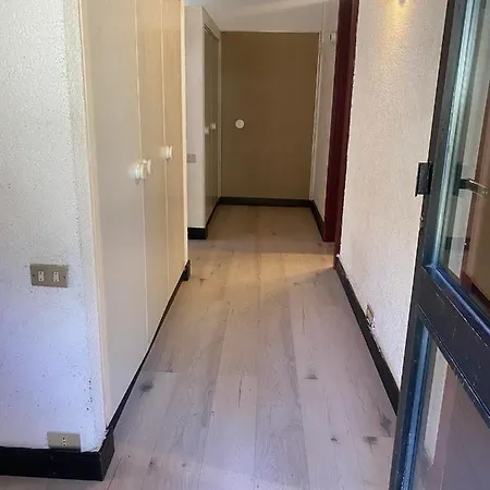 Immerso Nel Verde A Soli 10 Minuti Dal Centro Di Parte Di Una Apartment